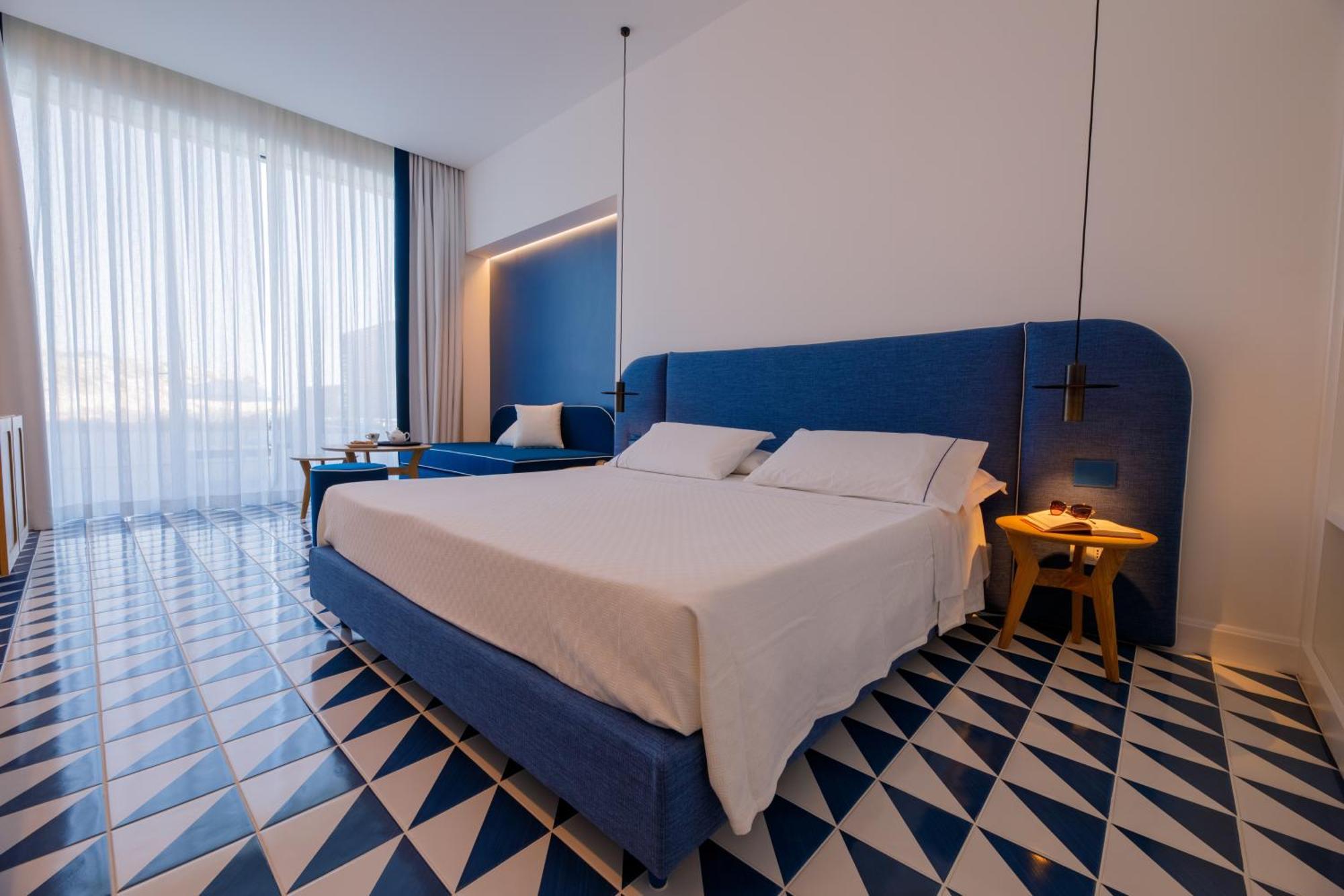 La Roccia Hotel 3*