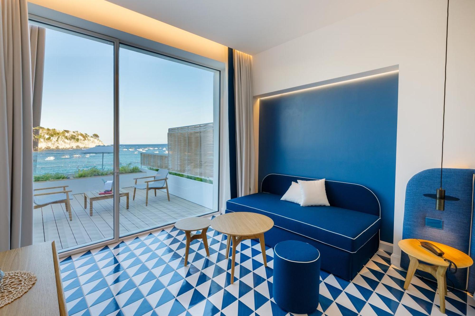 Hotel La Roccia 3*