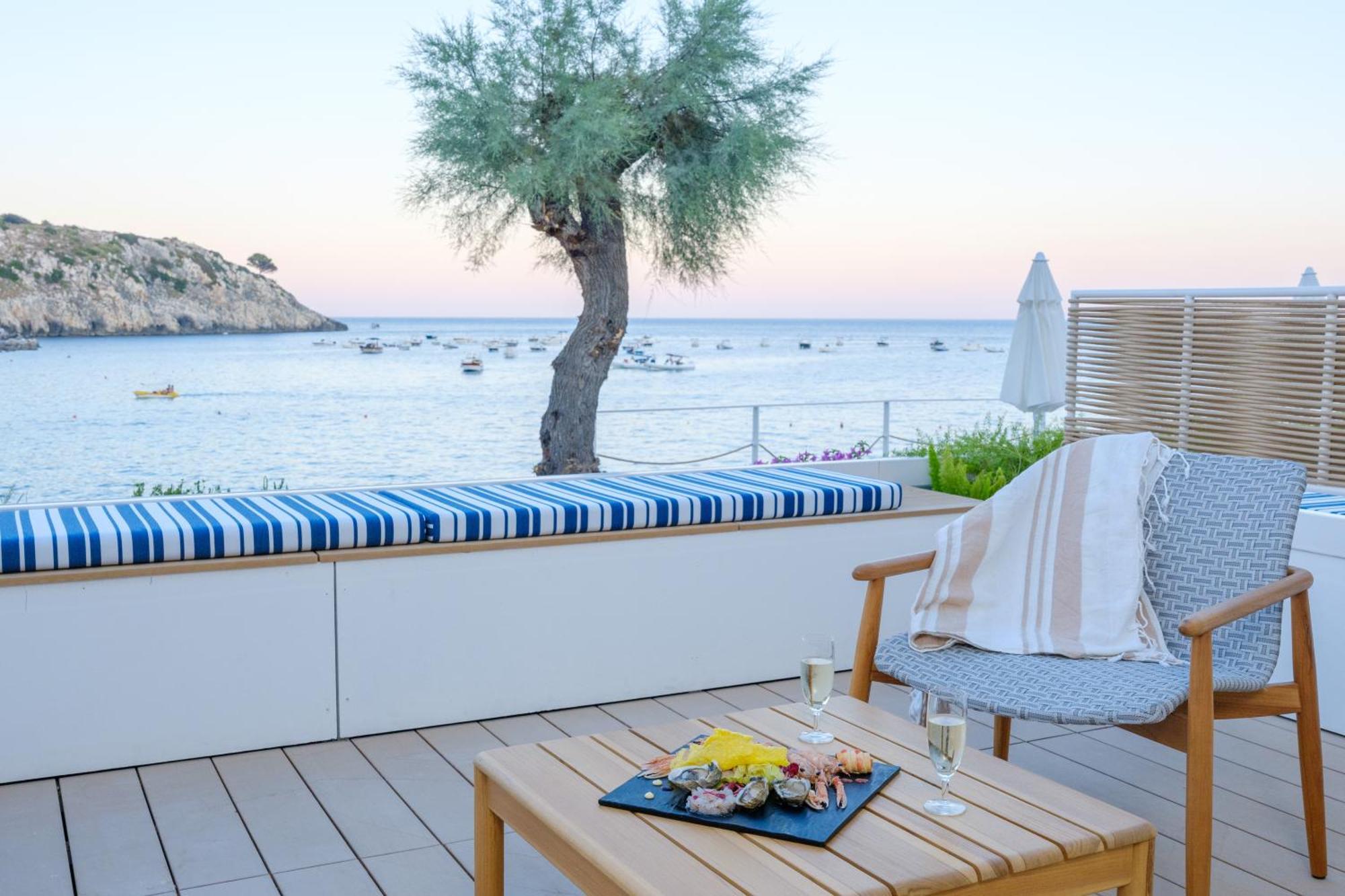 Hotel La Roccia 3*