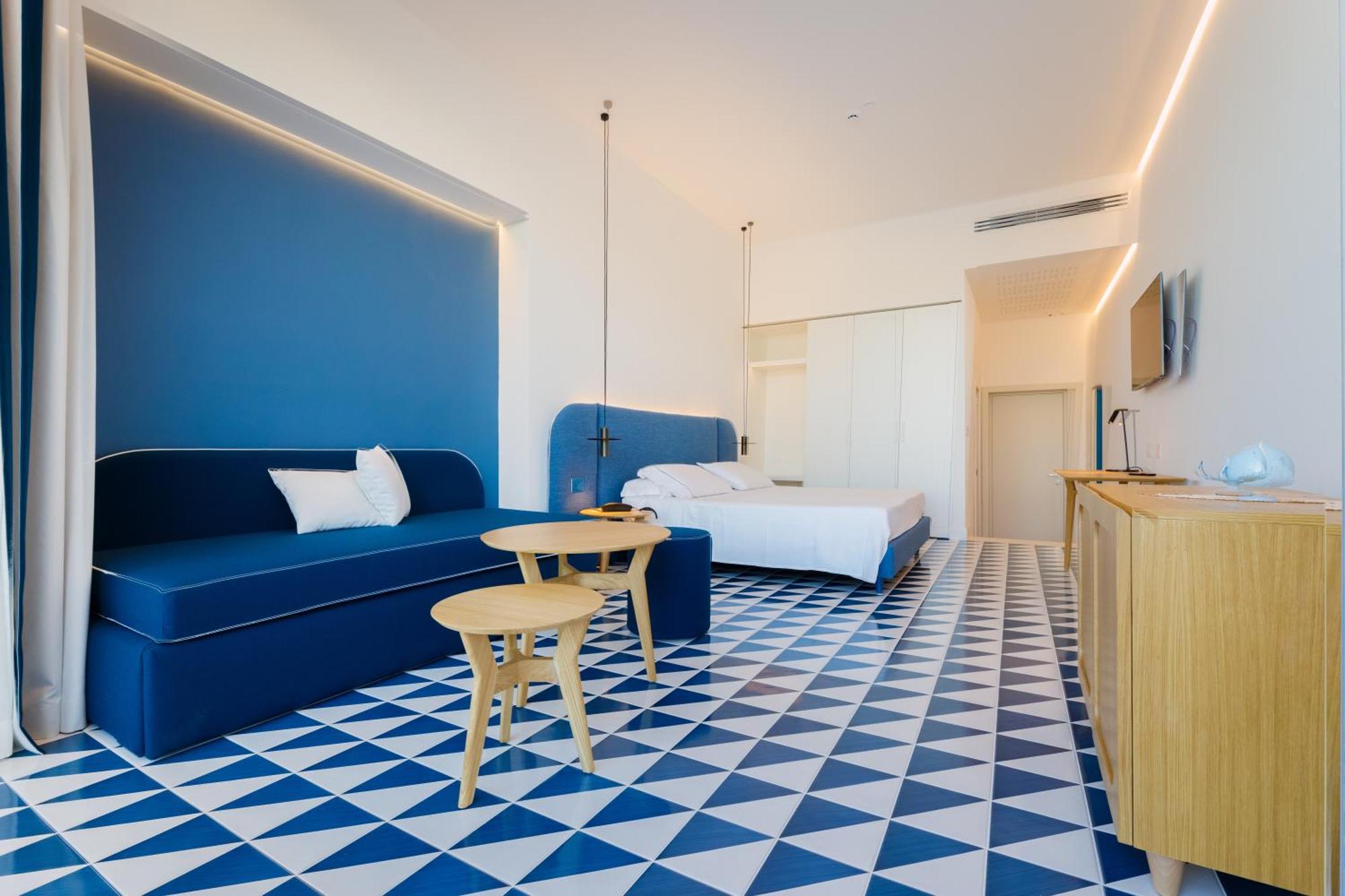 Hotel La Roccia 3*